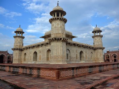 Itmad-Ud-Daulah-Tomb Agra